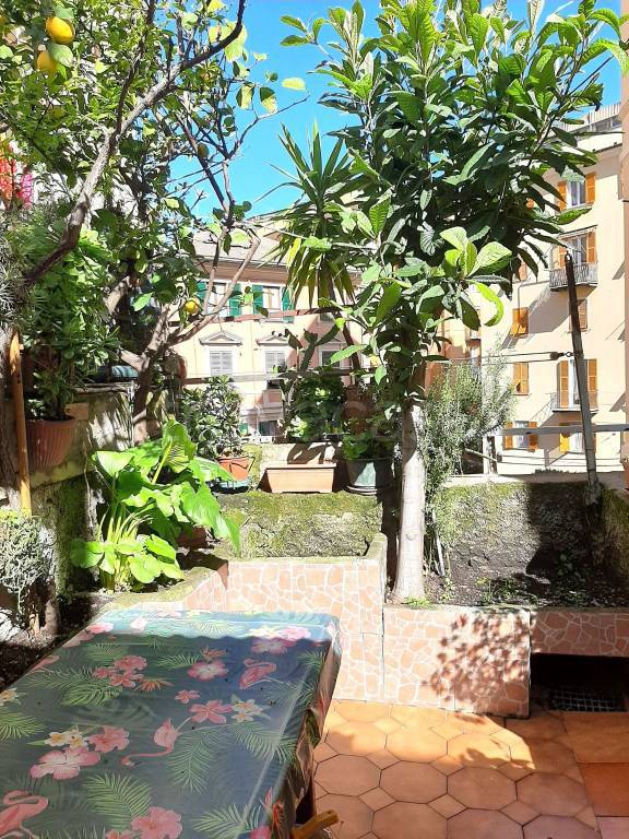 Appartamento in vendita a Genova via Carlotta Benettini