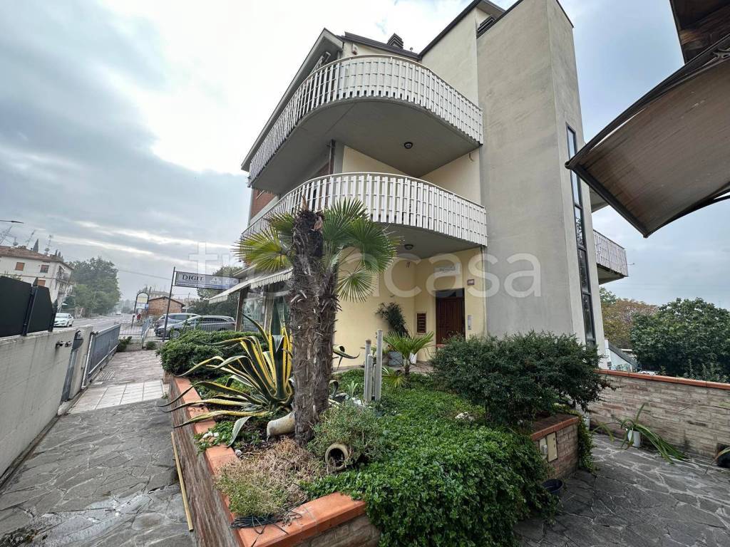 immagine annuncio 2 di 8