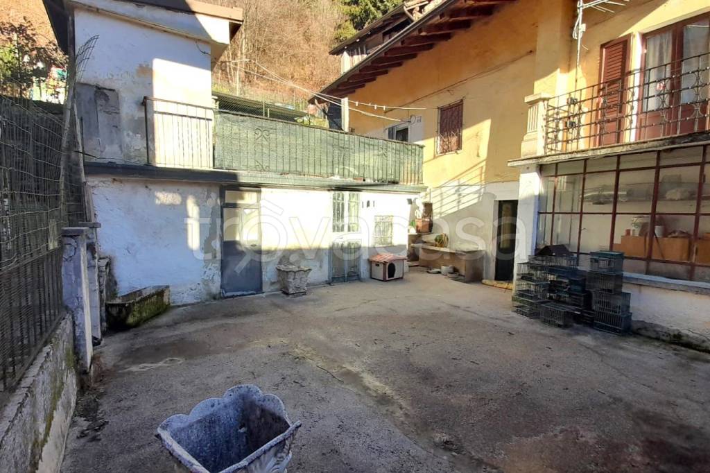 Casa Indipendente in vendita a Bovegno via Indipendenza, 16