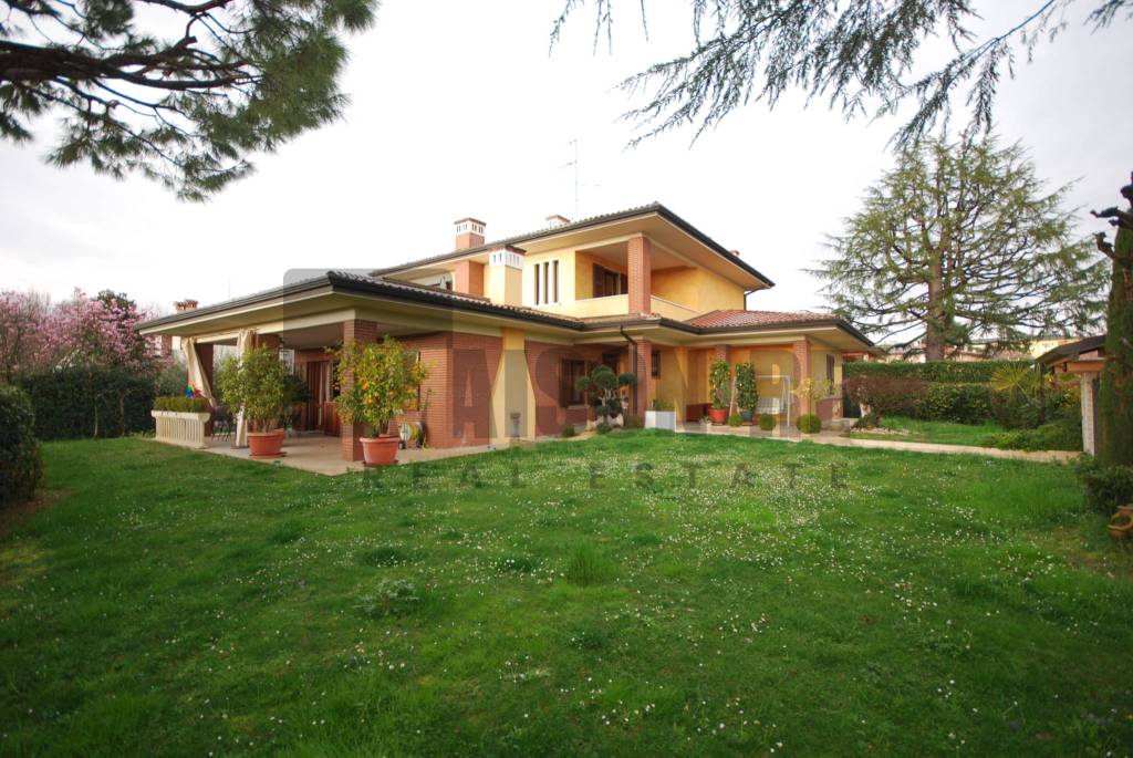 Villa in vendita a Bedizzole via Momangione, 12