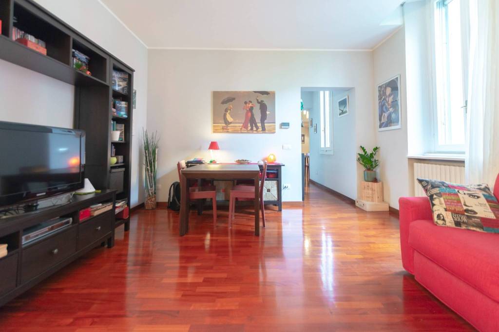 Appartamento in vendita a Milano viale Regina Giovanna, 26