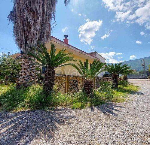 Villa in vendita a Nocera Inferiore via Durano