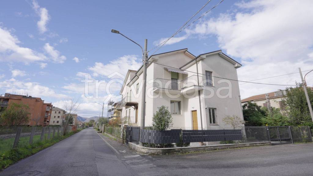 Appartamento in vendita a Rieti via Padule, 16