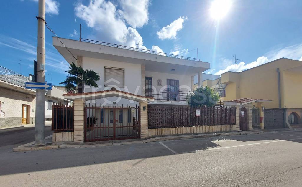 Villa in vendita ad Adelfia via Montello, 42