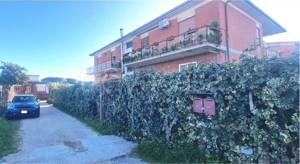 Appartamento in vendita a Marino vicolo del Divino Amore, 14