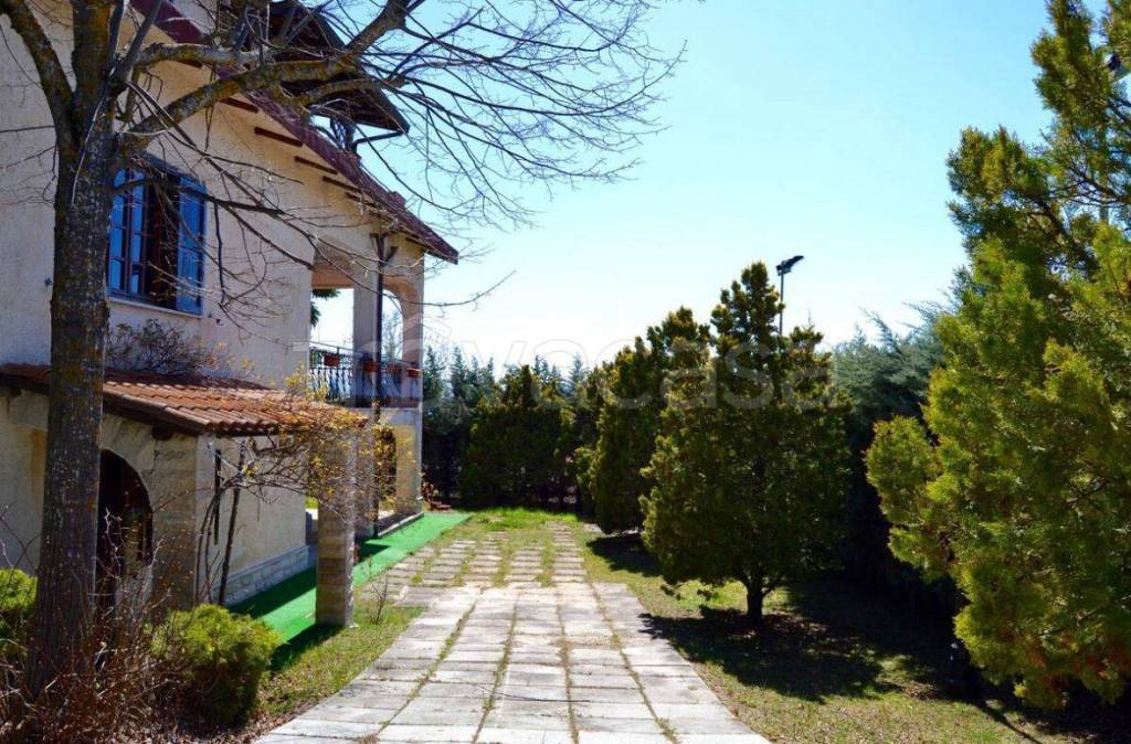 Villa in vendita ad Aielli via aldo moro, 35