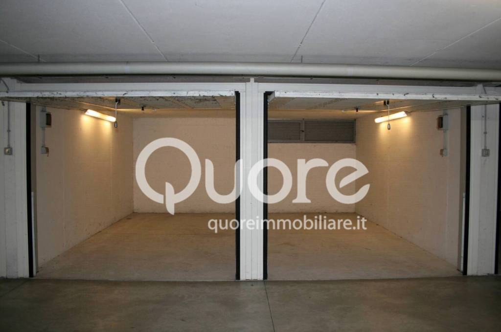 Garage in vendita a Udine via montegrappa, 82