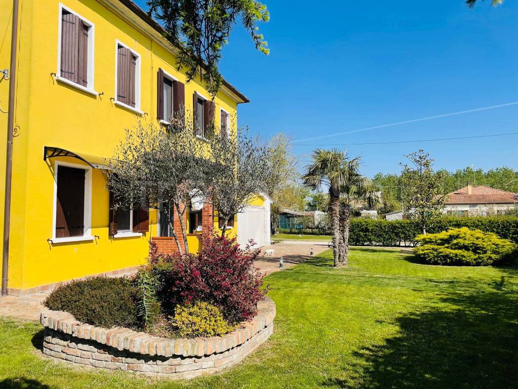 Villa in in vendita da privato ad Ariano nel Polesine via San Basilio, 13