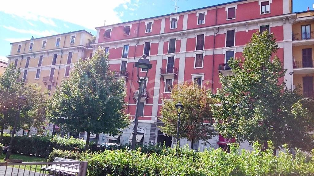 Appartamento in vendita a Milano via Benedetto Marcello, 93
