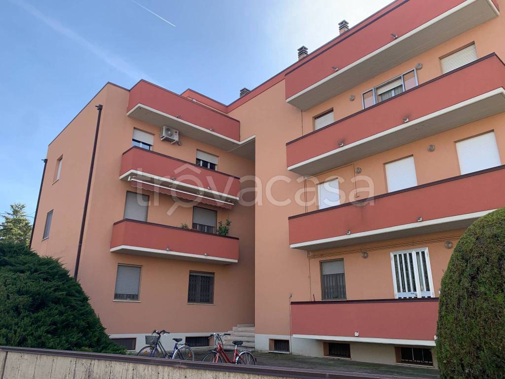 Appartamento in vendita a Imola via Carlo Cattaneo, 34