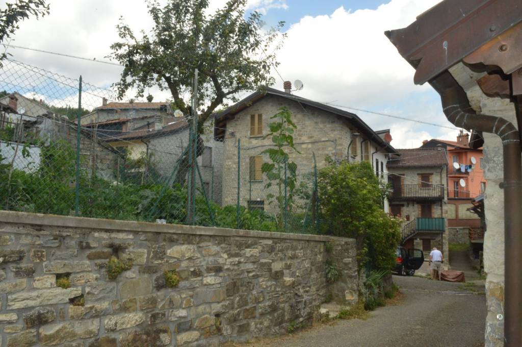 Villa in vendita a Ferriere localita Grondone Chiesa