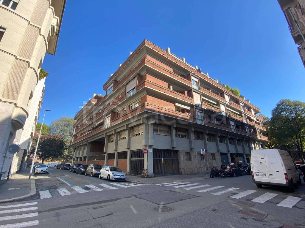 Ufficio in vendita a Torino corso Galileo Ferraris 2