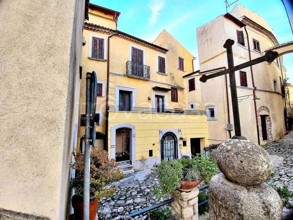 Casa Indipendente in vendita a Itri via Sant'Angelo
