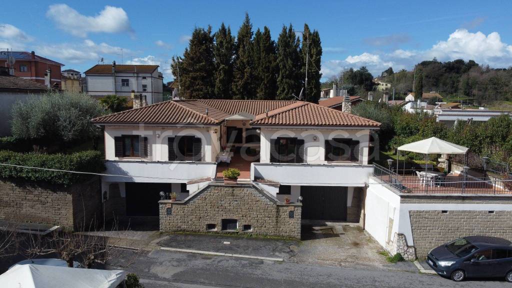 Villa Bifamiliare in vendita a Mazzano Romano viale della Resistenza, 105