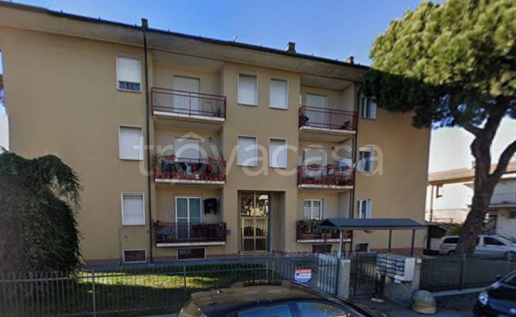 Appartamento all'asta a Cantù via Montesolaro, 14
