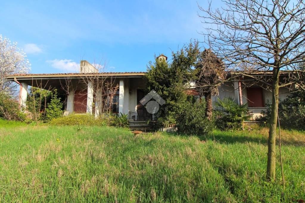 Villa in vendita a Ghedi via Moretto, 42