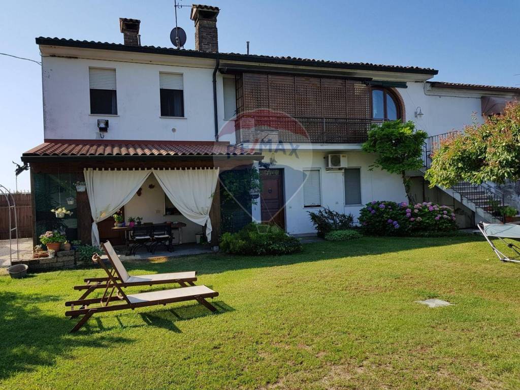 Casa Indipendente in vendita a Marcaria strada Montanara Sud, 83