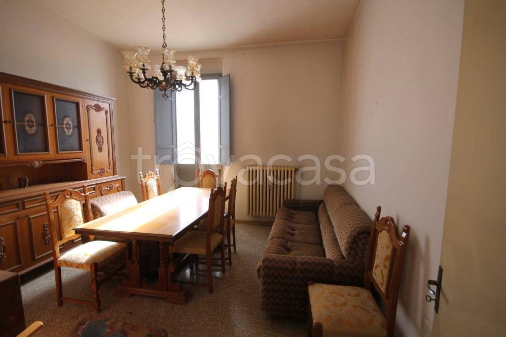 Casa Indipendente in vendita a Civitanova Marche via Nino Bixio, 14