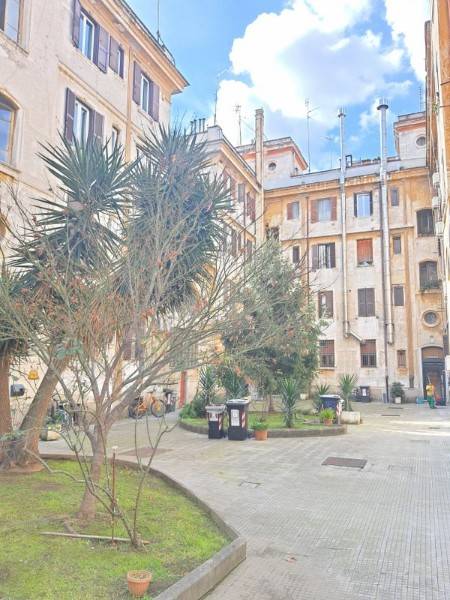 Appartamento in vendita a Roma via Galileo Ferraris