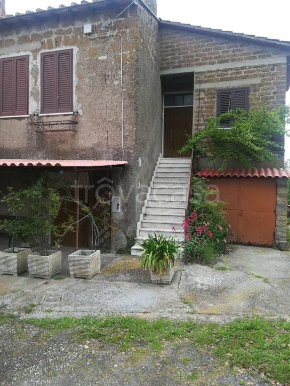 Casale in in vendita da privato a Vetralla strada Forocassio, 16