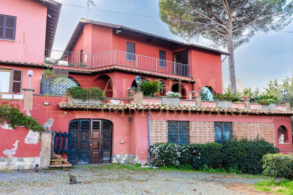 Villa in vendita a Monte Porzio Catone via Frascati, 41