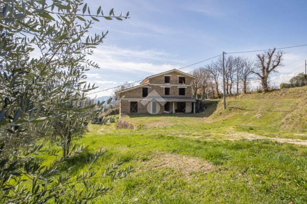 Villa in vendita a Cantalice via Gramsci