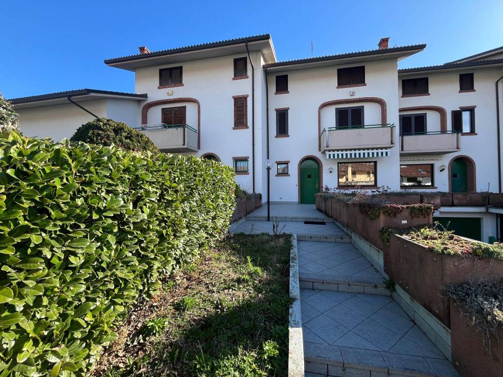 Villa a Schiera in vendita a Rivarolo Canavese via beato bonifacio