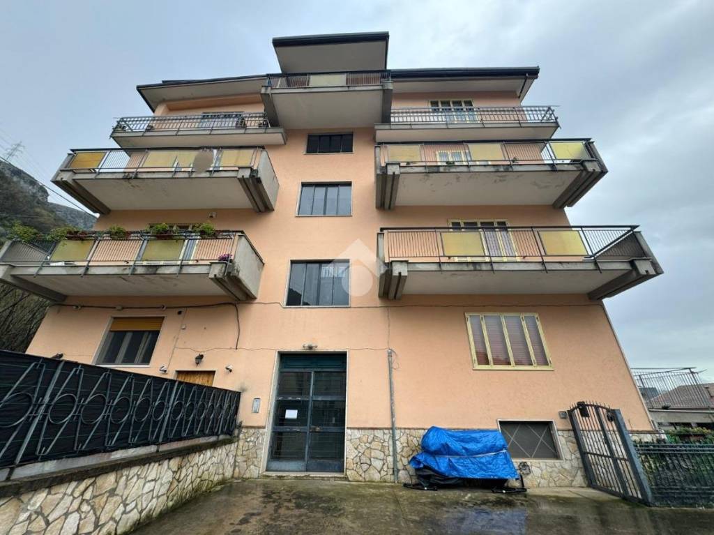 Appartamento in vendita a San Mango Piemonte via Roma, 16