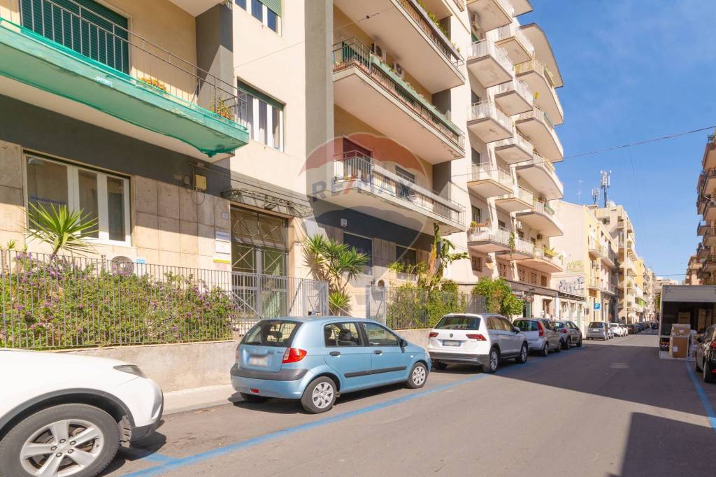 Appartamento in affitto a Catania via Pola, 15