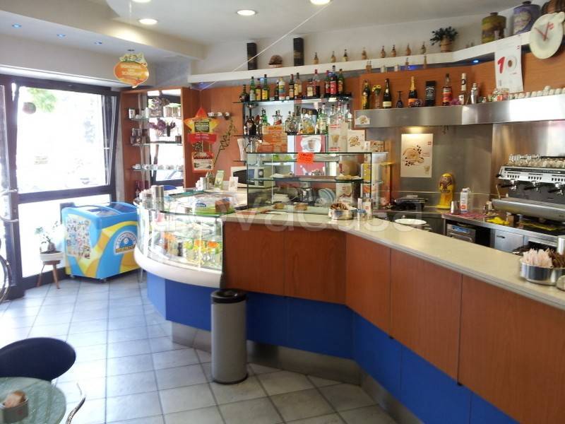 Bar in vendita a Roma viale dei Promontori