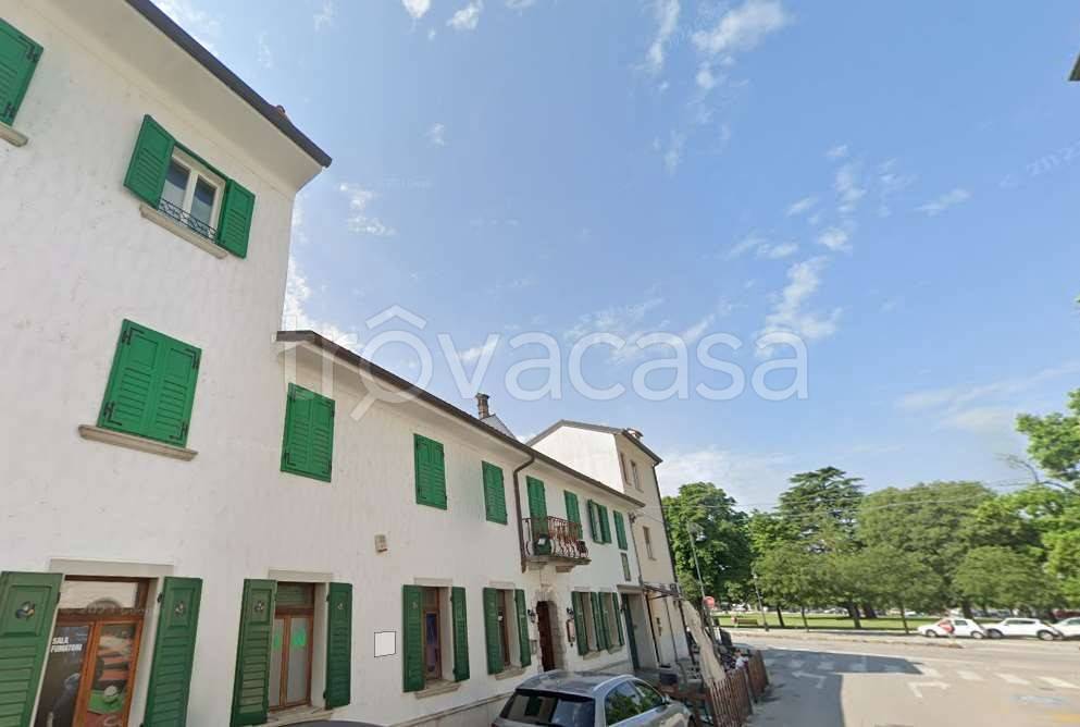 Negozio in vendita a Gradisca d'Isonzo via della Campagnola