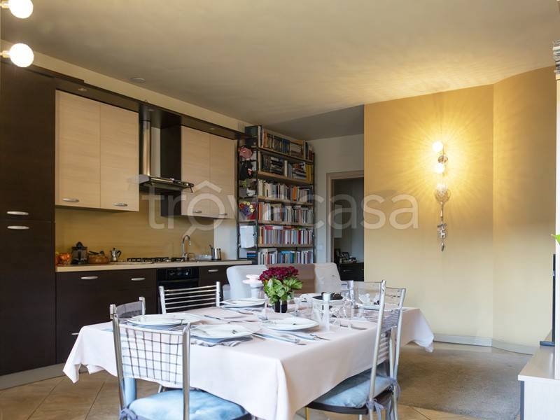Appartamento in vendita a Palazzolo sull'Oglio via Bruno Parisio