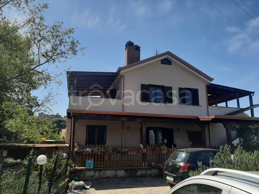 Villa Bifamiliare in in vendita da privato a Salerno via Altimari, 15