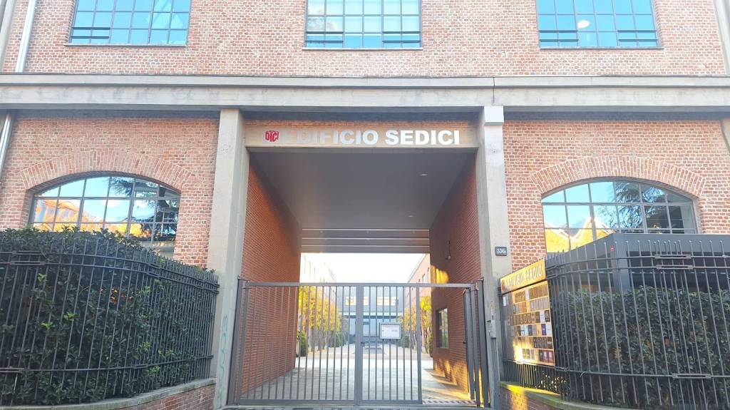 Ufficio in vendita a Milano viale Sarca 336 F, 20126