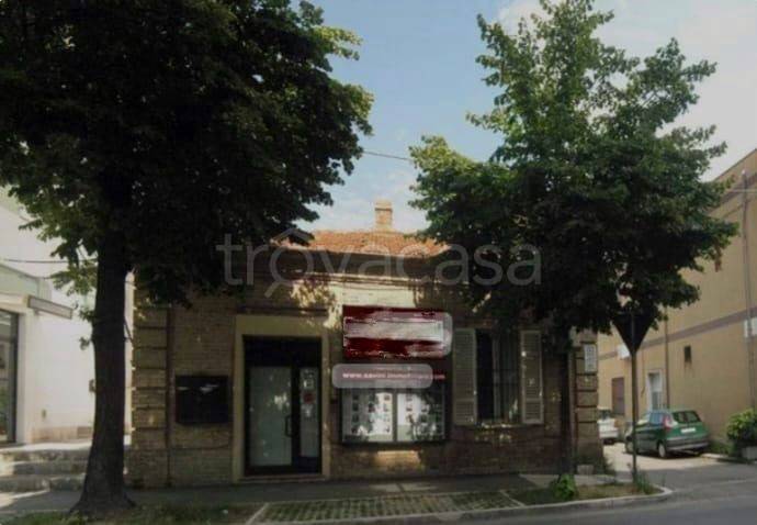 Casa Indipendente in in vendita da privato a Pescara viale Giovanni Bovio, 384