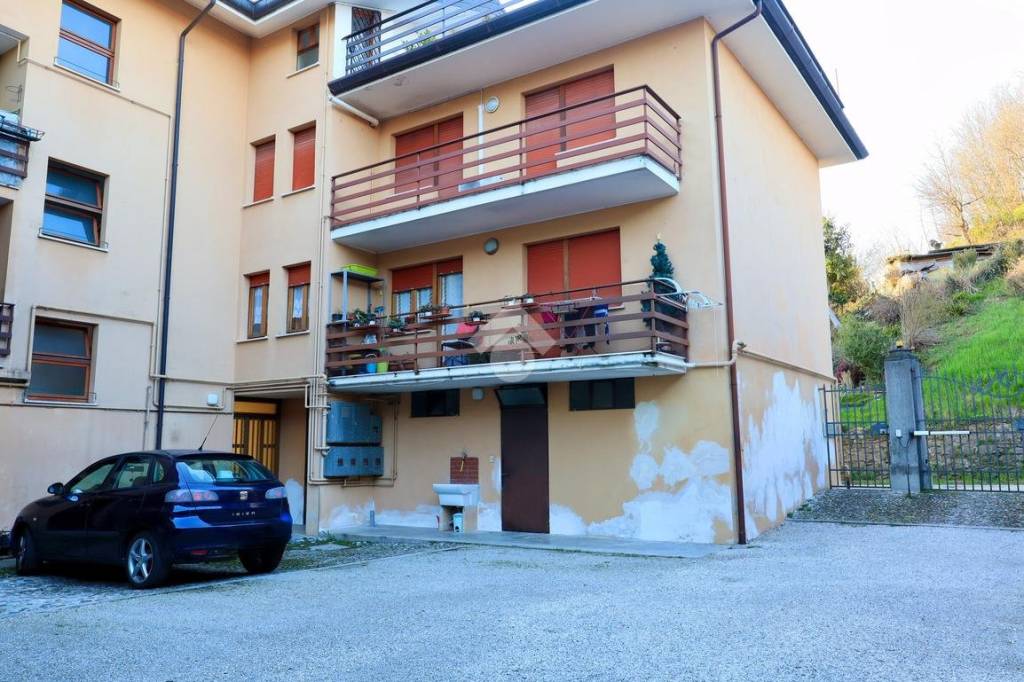 Appartamento in vendita a Tarcento via Daniele Manin, 69