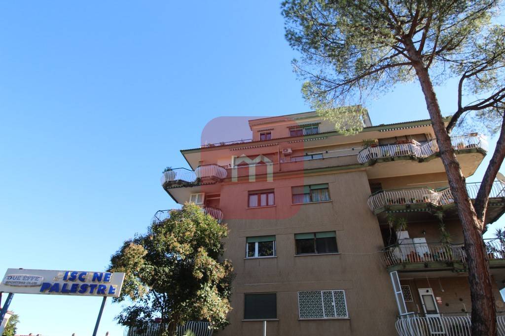 Appartamento in vendita a Guidonia Montecelio via Monte Gran Paradiso