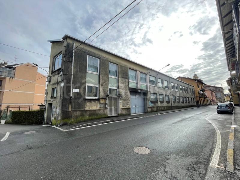 Capannone Industriale in vendita a Biella via della Vittoria, 12