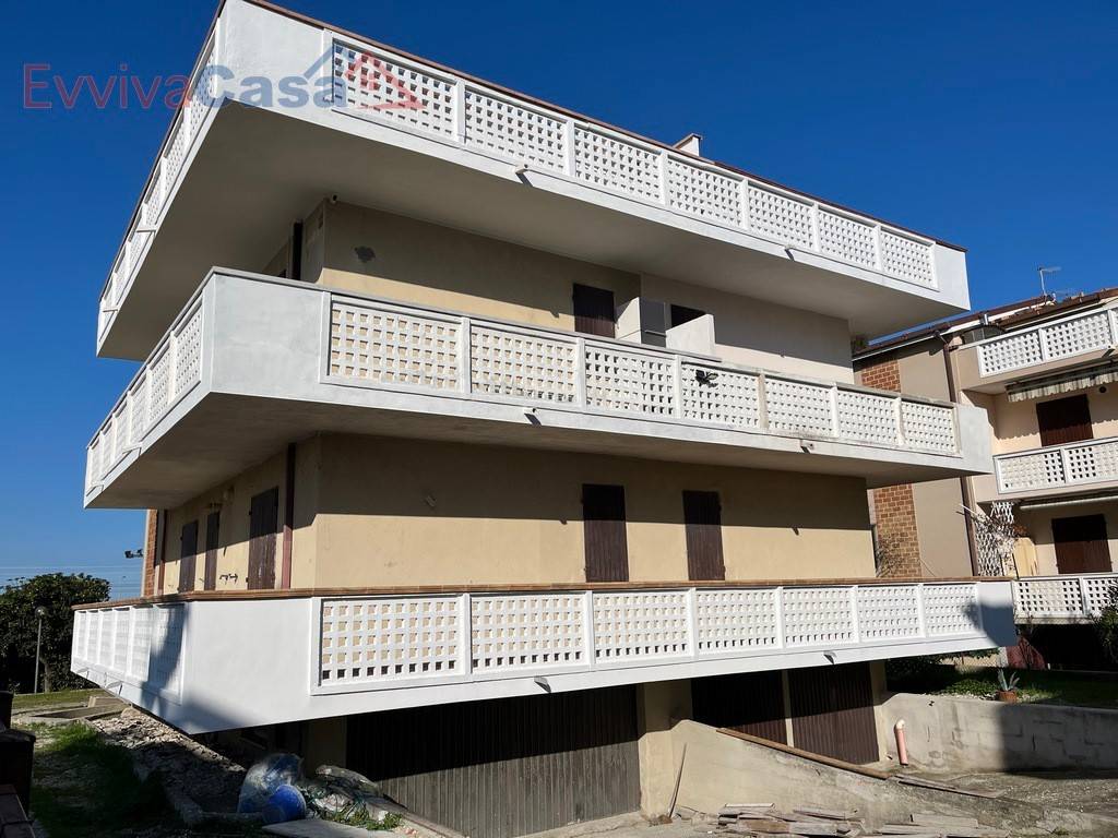 Appartamento in vendita a Montemarciano via Po, 56