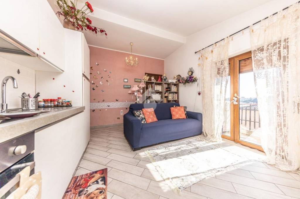 Appartamento in vendita ad Albano Laziale via dei Tulipani, 44
