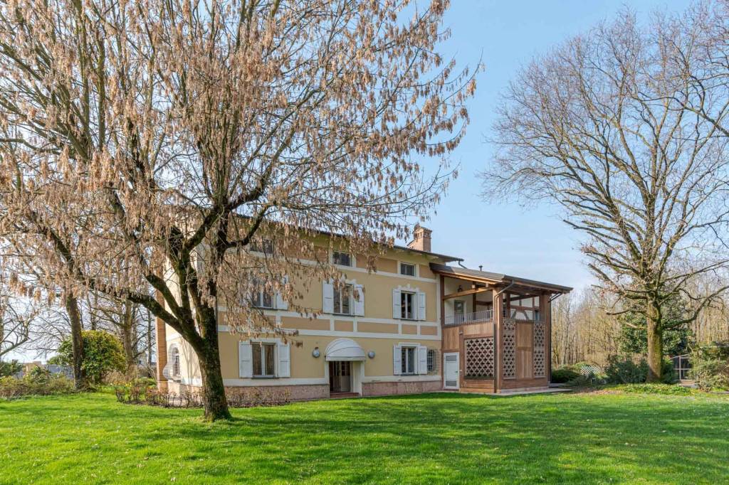 Villa in vendita a Polesine Zibello strada Ardella
