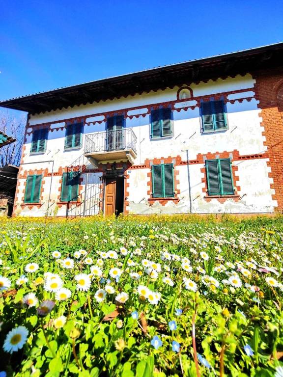 Casale in vendita a Moncucco Torinese località Barbaso
