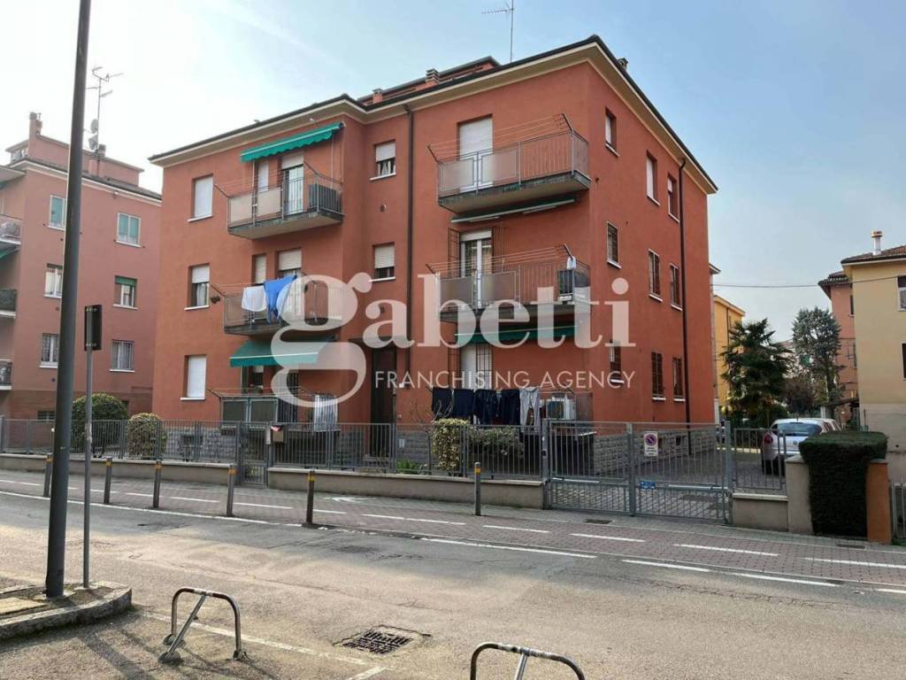 Appartamento in vendita a Bologna via Imola, 3