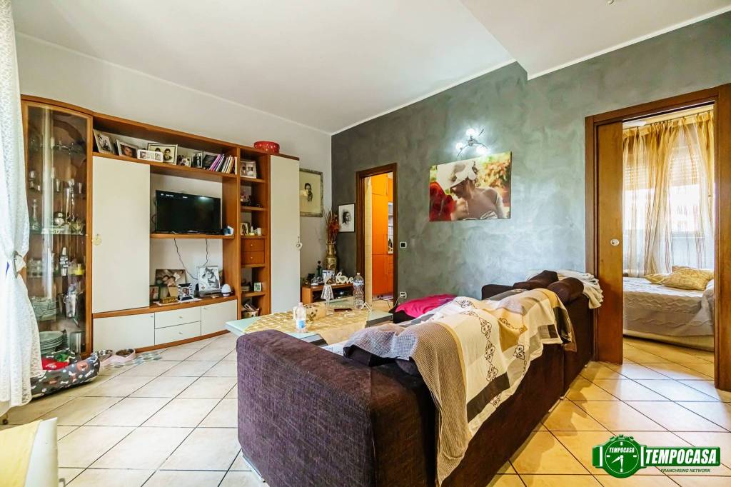 Appartamento in vendita a Nova Milanese via Madonnina, 16