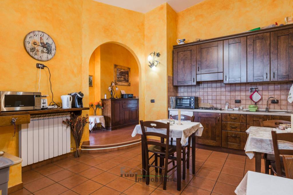 Villa Bifamiliare in vendita a Fiumicino via Monte Spinoncia