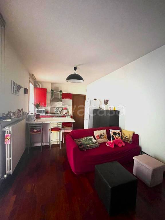 Appartamento in affitto a Pavia via del Vallone, 12