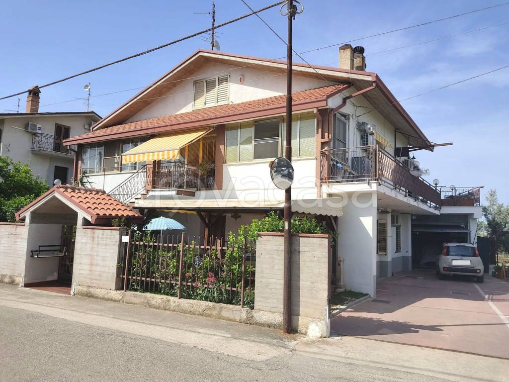 Villa in vendita a Lanciano frazione I Torre Sansone, km 0