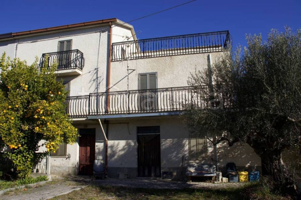 Villa in vendita a Casoli contrada Guarenna Nuova s.n.c
