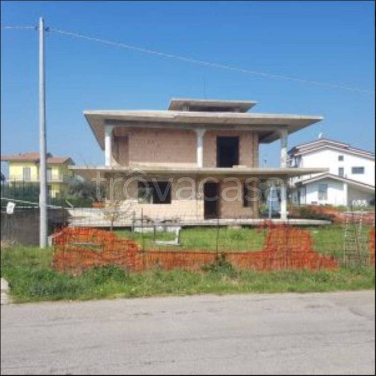 Villa in vendita a Treglio contrada San Giorgio s.n.c