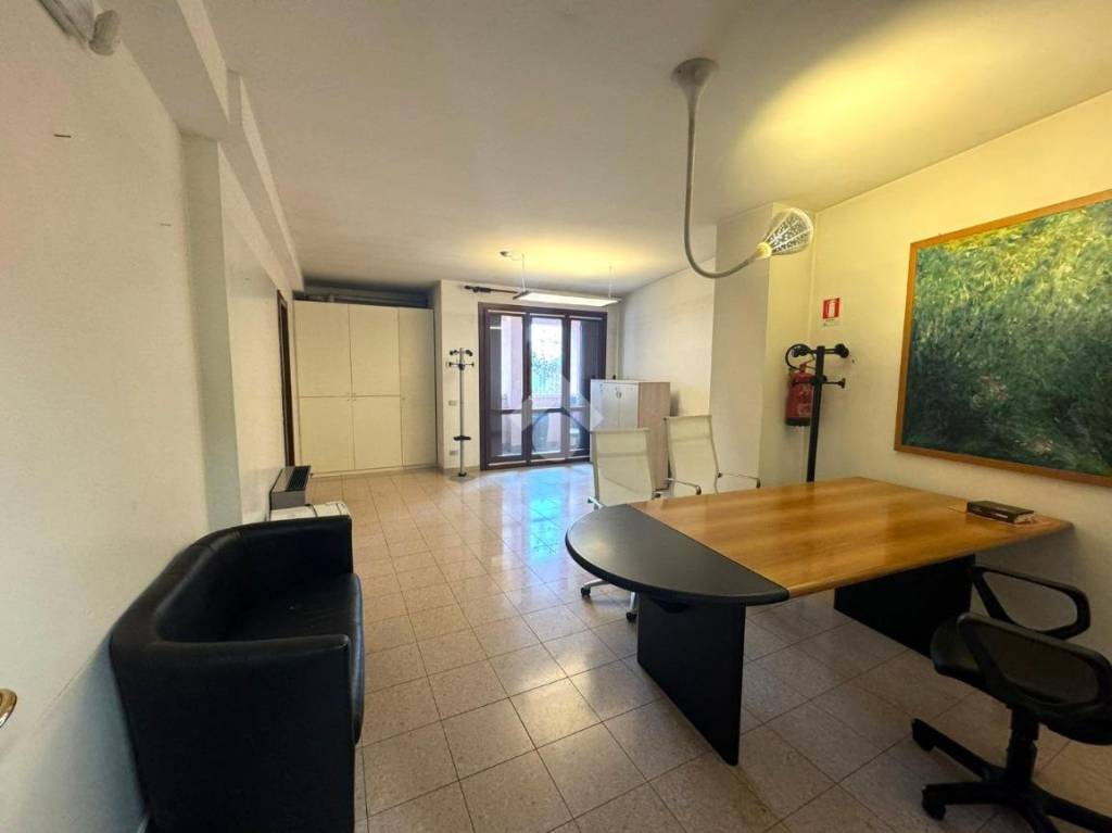 Ufficio in vendita ad Abano Terme via San Pio X, 16